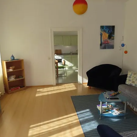 Am Weinberg アパート バート・ズルツァ